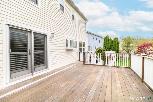 5 Lacey Lane, Norwalk, CT 06854