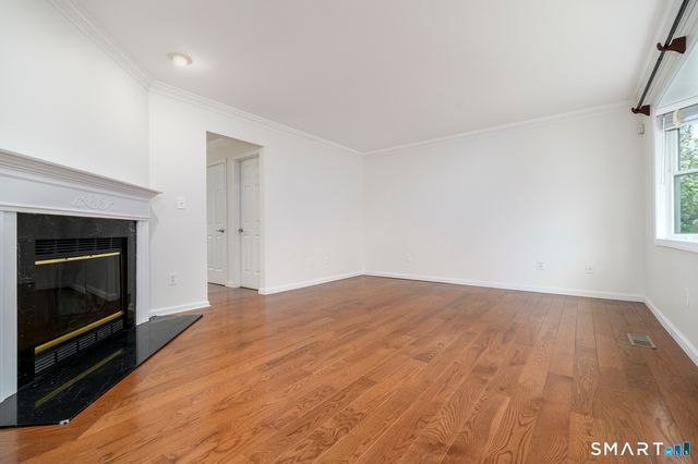 5 Lacey Lane, Norwalk, CT 06854