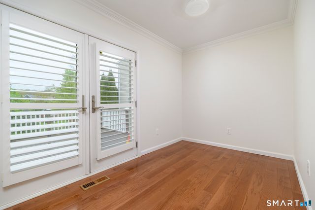 5 Lacey Lane, Norwalk, CT 06854