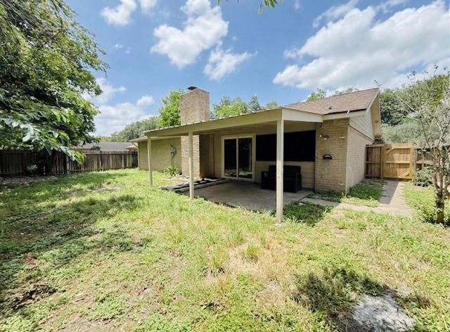 2107 Fall Meadow Drive, Missouri City, TX 77459