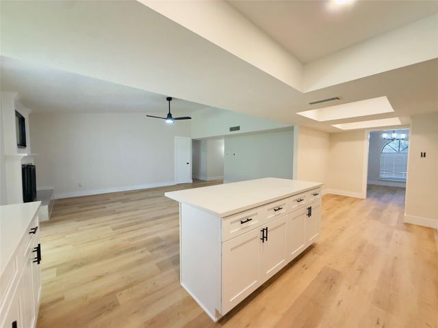 2107 Fall Meadow Drive, Missouri City, TX 77459