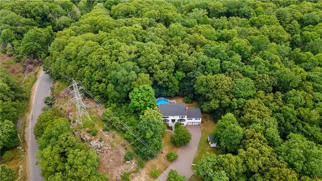 185 Scott Road, Cumberland, RI 02864