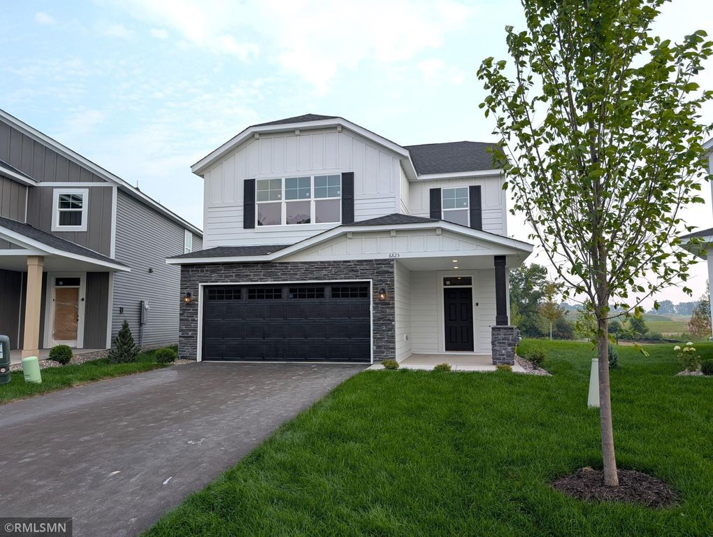 6825 104th Street S, Cottage Grove, MN 55016