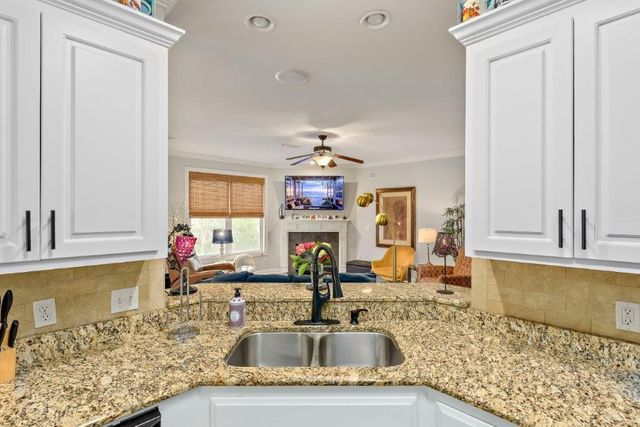 908 Orchard Circle, Dothan, AL 36305