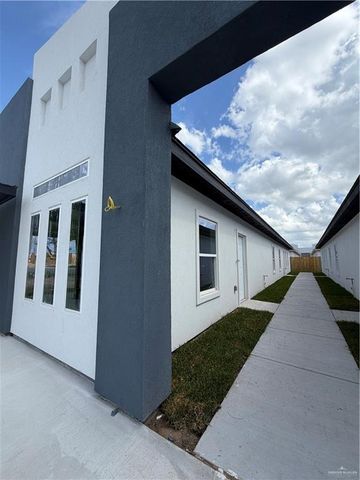 1215 Woodland Avenue, Pharr, TX 78577