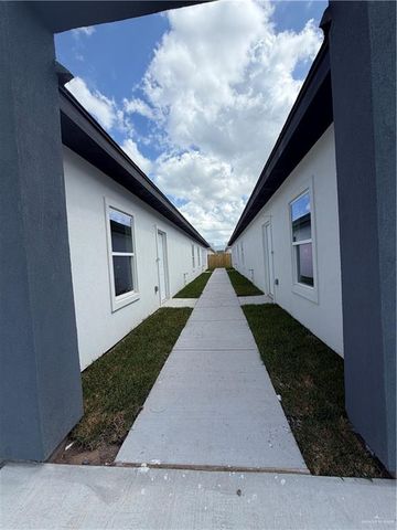 1215 Woodland Avenue, Pharr, TX 78577