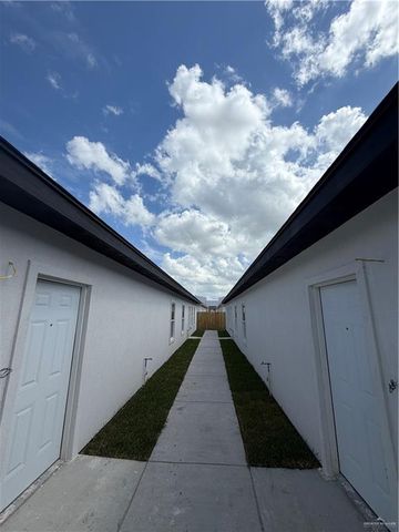 1215 Woodland Avenue, Pharr, TX 78577