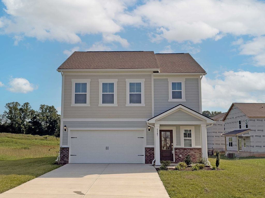 1247 Ross Farms Blvd, Clarksville, TN 37043