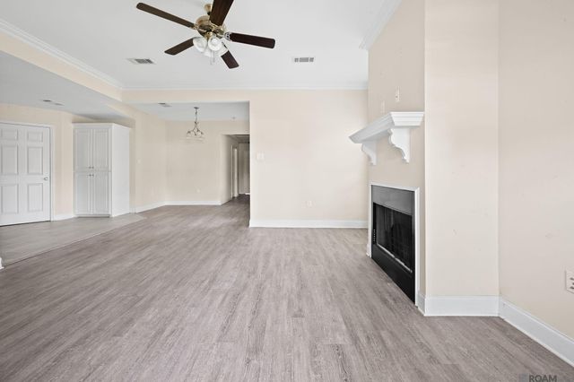 1949 Ravier Ln, Sunshine, LA 70780