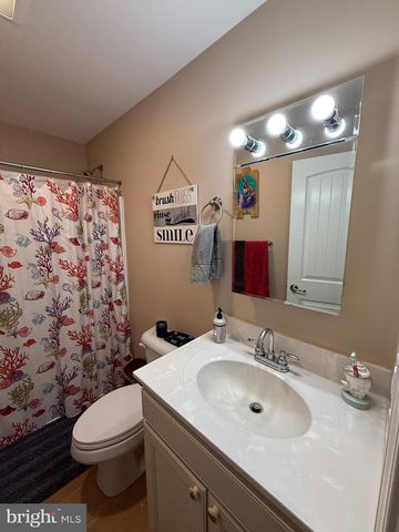 720 TOWN BANK, Cape May, NJ 08219