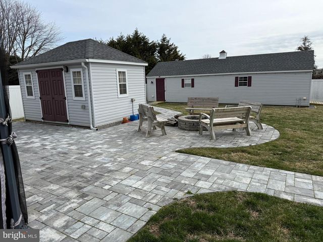 720 TOWN BANK, Cape May, NJ 08219