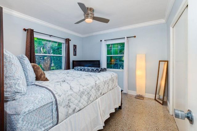 145 SE 3rd Avenue, Boynton Beach, FL 33435