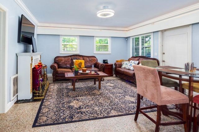 145 SE 3rd Avenue, Boynton Beach, FL 33435