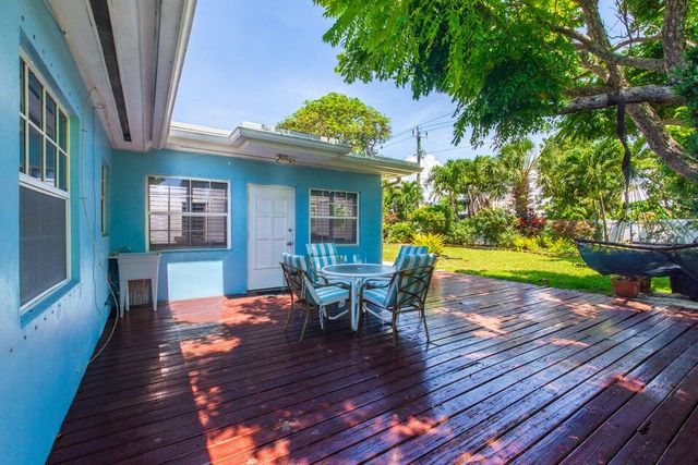 145 SE 3rd Avenue, Boynton Beach, FL 33435