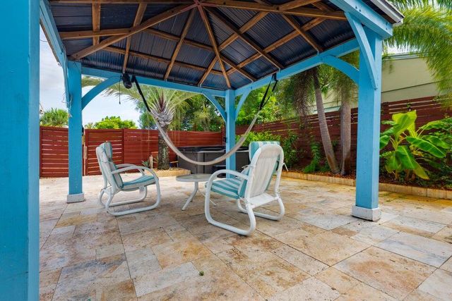 145 SE 3rd Avenue, Boynton Beach, FL 33435