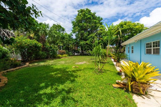 145 SE 3rd Avenue, Boynton Beach, FL 33435