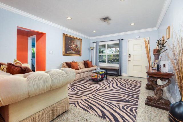 145 SE 3rd Avenue, Boynton Beach, FL 33435