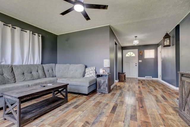 681 E College Avenue, Stanton, KY 40380