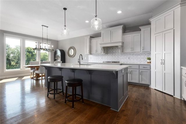 2605 NE 92nd Street, Kansas City, MO 64156