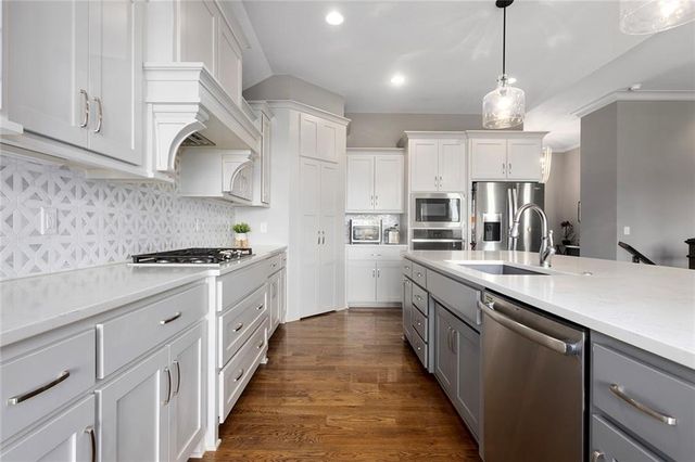 2605 NE 92nd Street, Kansas City, MO 64156