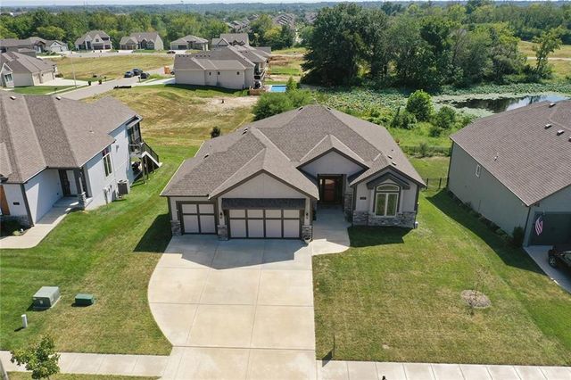 2605 NE 92nd Street, Kansas City, MO 64156