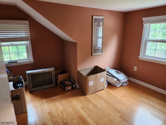 34 Como Dr, Franklin Twp., NJ 08873