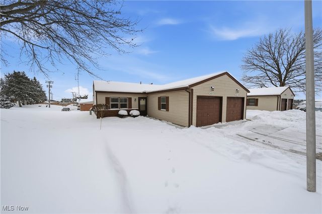 126 Royal Crest Drive D, Seville, OH 44273