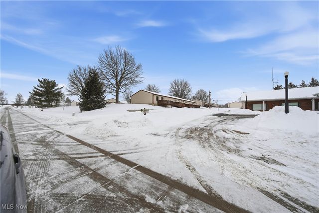126 Royal Crest Drive D, Seville, OH 44273