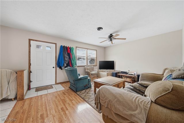 126 Royal Crest Drive D, Seville, OH 44273