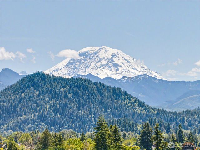 2635 Perry Court, Enumclaw, WA 98022