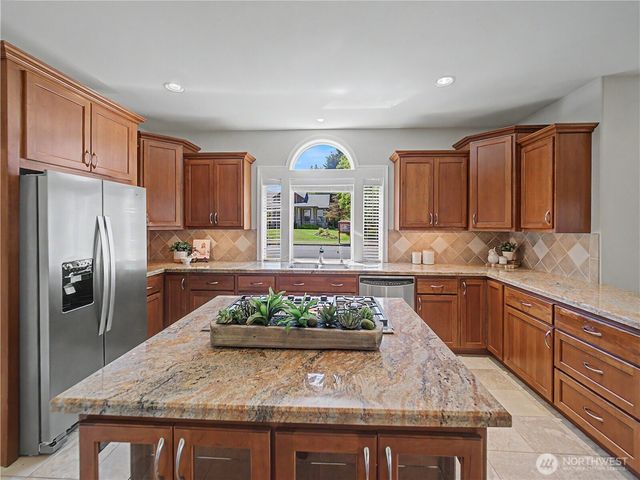 2635 Perry Court, Enumclaw, WA 98022