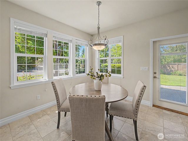 2635 Perry Court, Enumclaw, WA 98022