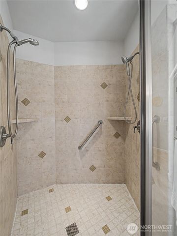 2635 Perry Court, Enumclaw, WA 98022