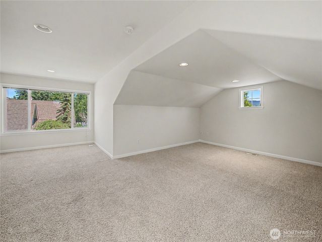 2635 Perry Court, Enumclaw, WA 98022