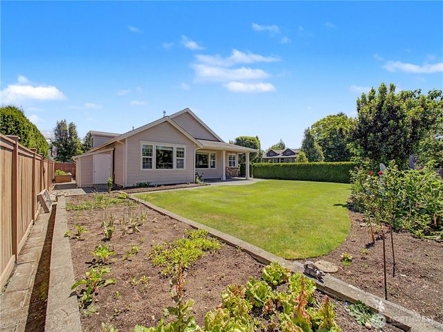 2635 Perry Court, Enumclaw, WA 98022