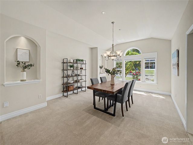 2635 Perry Court, Enumclaw, WA 98022