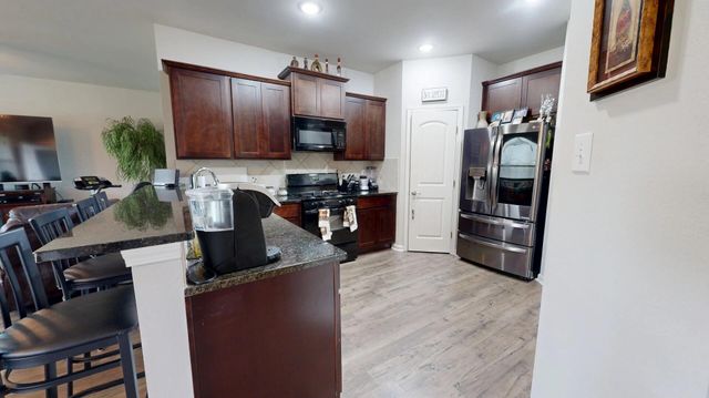 329 Leawood Ave, Sulphur, LA 70665