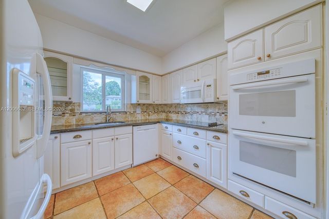 1435 Blue Rd, Coral Gables, FL 33146