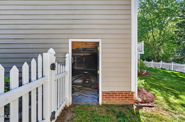 1704 Farmington Grove Drive, Raleigh, NC 27614