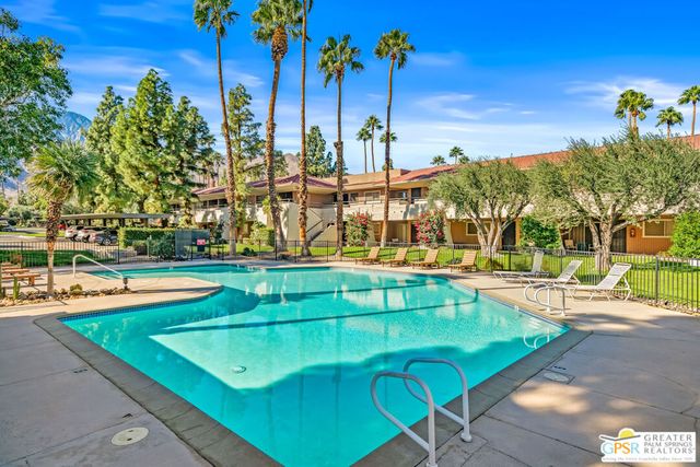 2875 N Los Felices Road 101, Palm Springs, CA 92262