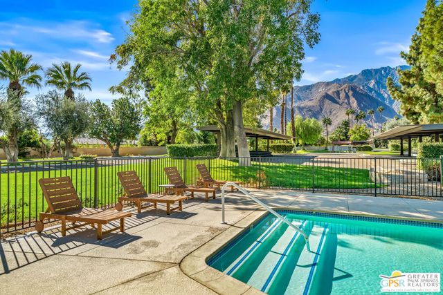 2875 N Los Felices Road 101, Palm Springs, CA 92262