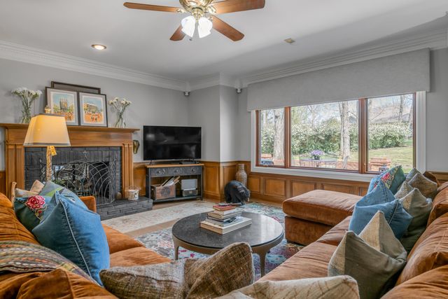 4891 Faulkirk Lane, Lexington, KY 40515