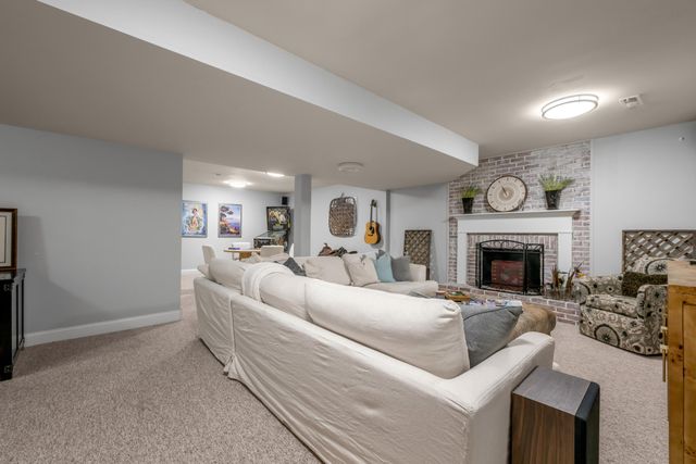 4891 Faulkirk Lane, Lexington, KY 40515