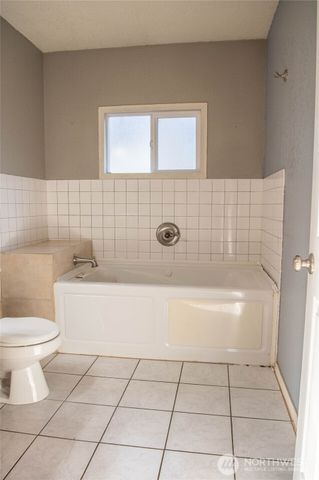 6720 Central Park Drive, Aberdeen, WA 98520