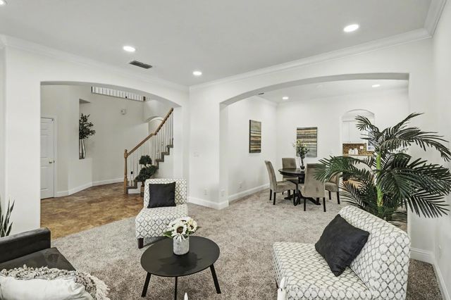 10077 Cristo Dr, Sacramento, CA 95829