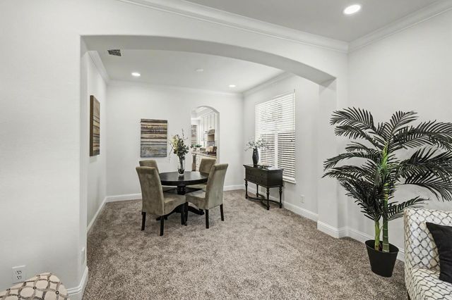 10077 Cristo Dr, Sacramento, CA 95829