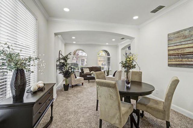 10077 Cristo Dr, Sacramento, CA 95829
