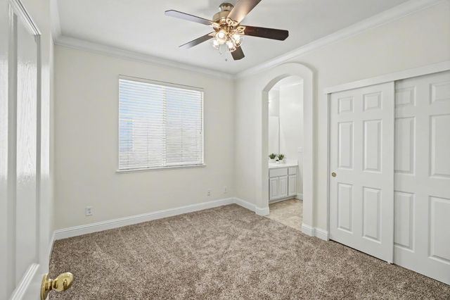10077 Cristo Dr, Sacramento, CA 95829