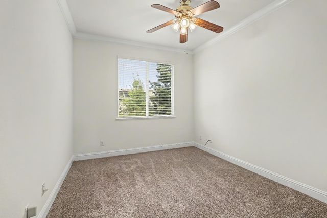 10077 Cristo Dr, Sacramento, CA 95829