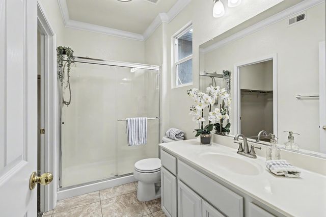 10077 Cristo Dr, Sacramento, CA 95829